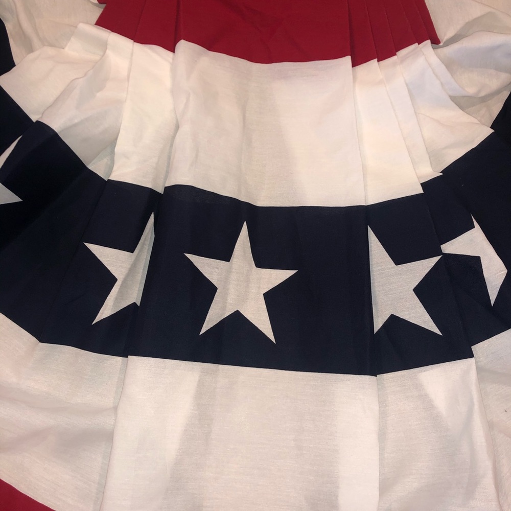 6’ x 3’ pleated full fan Annin American w/grommets - Picture 4 of 6